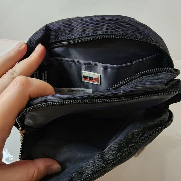 Swiss Gear Black Canvas Fanny Back Trail Running Bum Pack Pouch NEW - Picture 5 of 5